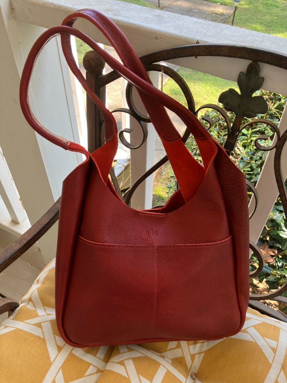 Red hot chili peppers! Portland Leather Madison Shoulder Bag. - Picture 6 of 9